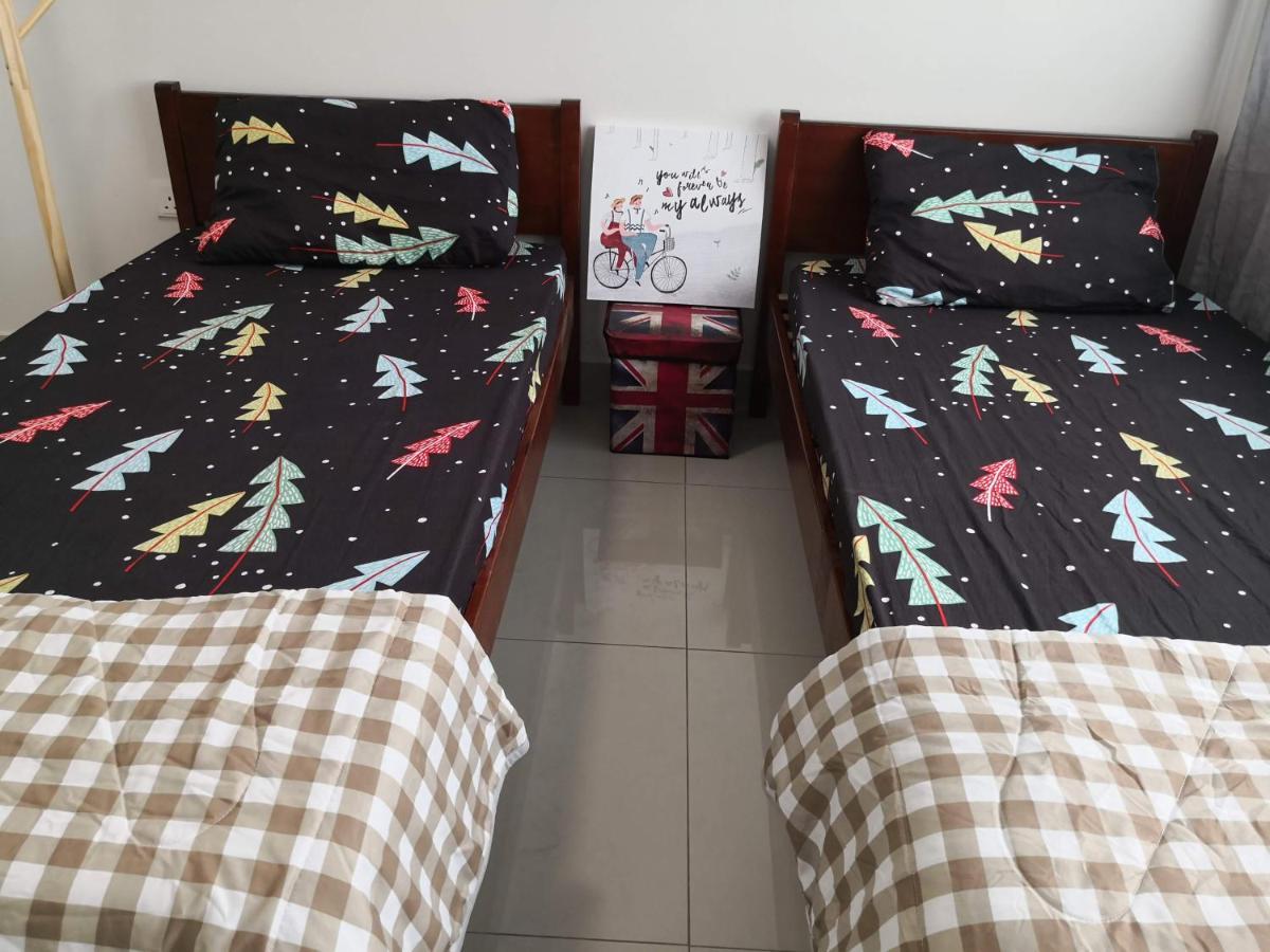 Sparkling Clean Homestay @ Kota Kemuning - Rimbayu Teluk Panglima Garang Ngoại thất bức ảnh