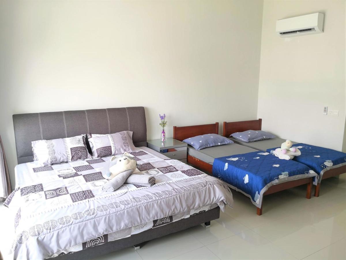 Sparkling Clean Homestay @ Kota Kemuning - Rimbayu Teluk Panglima Garang Ngoại thất bức ảnh